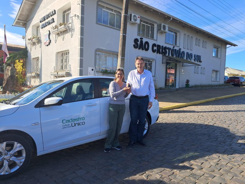São Cristóvão do Sul é contemplado com novo veículo para a Secretaria de Assistência Social